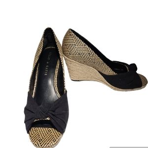 Kelly & Katie Espadrille peep toe wedge sandals. Black/Tan. Sz 8.5M (runs large)
